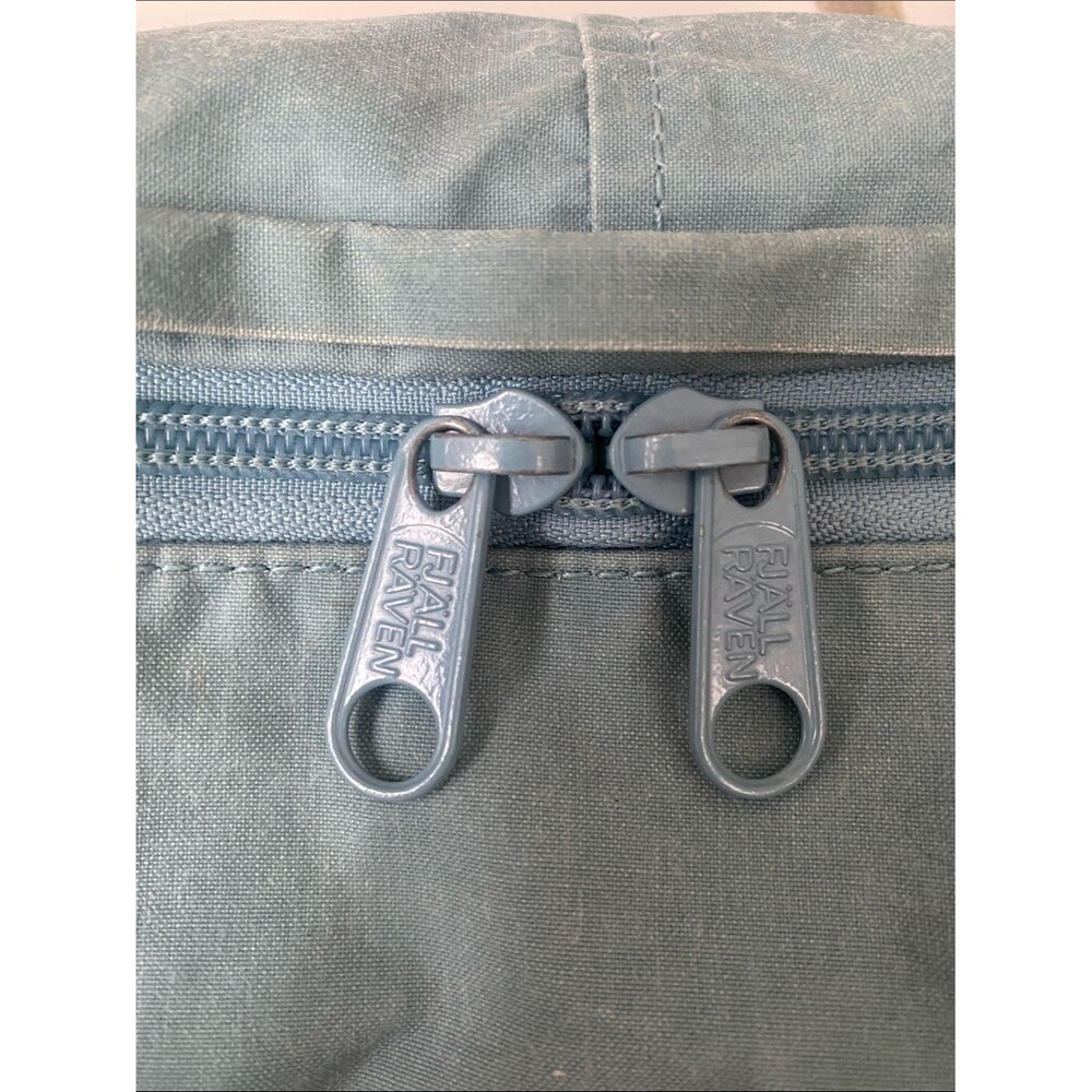 Rare Fjallraven Classic Kånken Sky Blue Backpack Laptop Pocket Everyday School - Picture 6 of 16